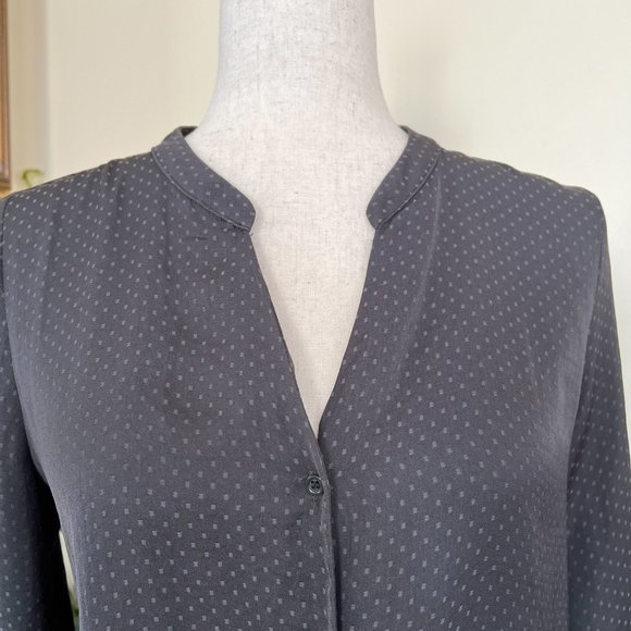 H&M Charcoal Gray Polka Dot Button Down Top Blouse sz 4 - Picture 2 of 5